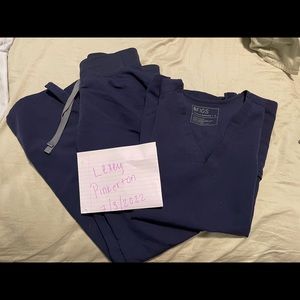 Figs scrubs set